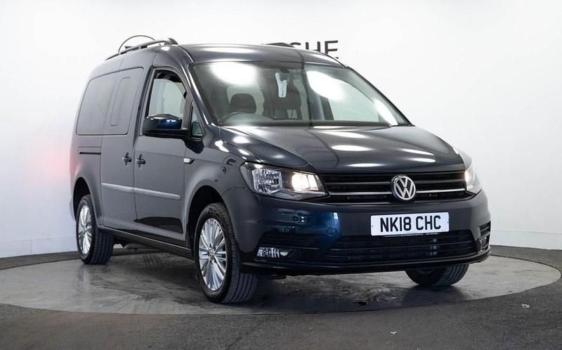 Blue Used 2018 VW Caddy Maxi MPV | £12,995 (Good price) - Image 1/4