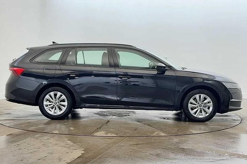 Used Skoda Octavia SE Technology 113 HP (83 kW) 2025 Black magic pearl effect Estate