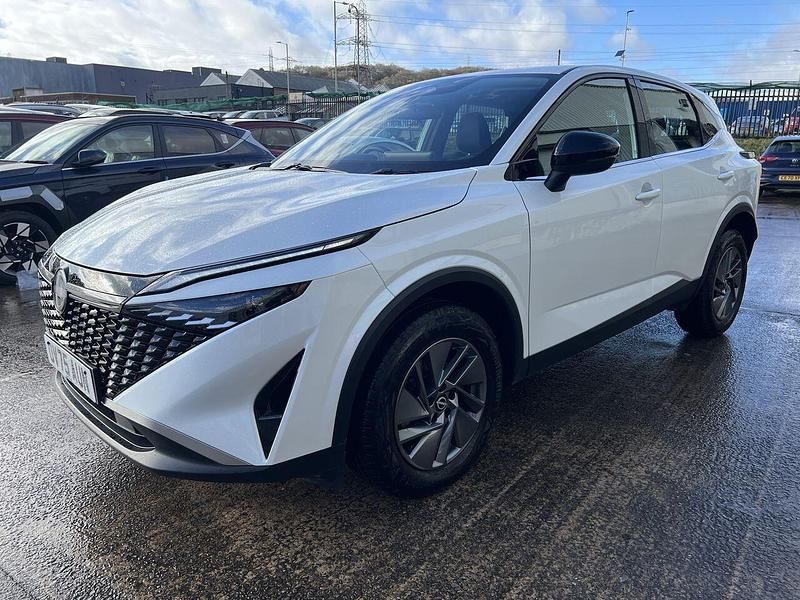 Used Nissan Qashqai Acenta Premium 138 HP (101 kW) 2025 White SUV