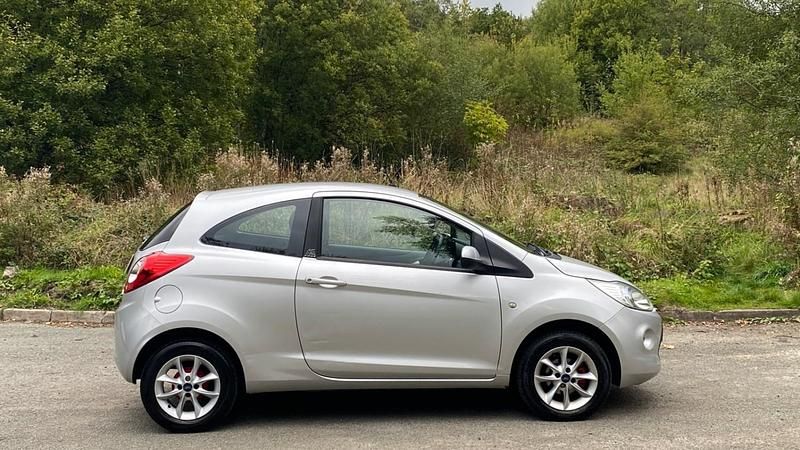 Used Ford Ka 69 HP (50 kW) 2014 Silver Hatchback