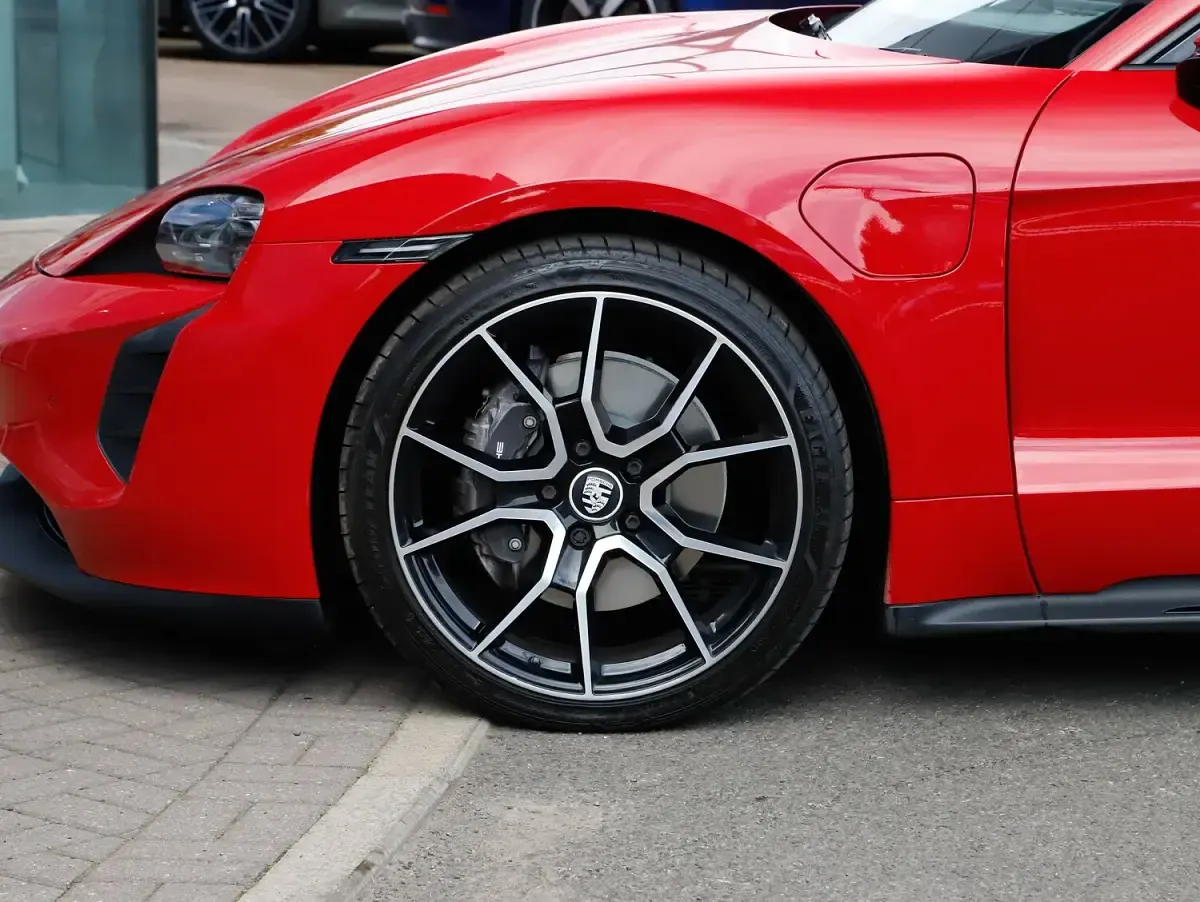 Used Porsche Taycan Performance Package 350 kW (476 HP) 2022 Red Sedan