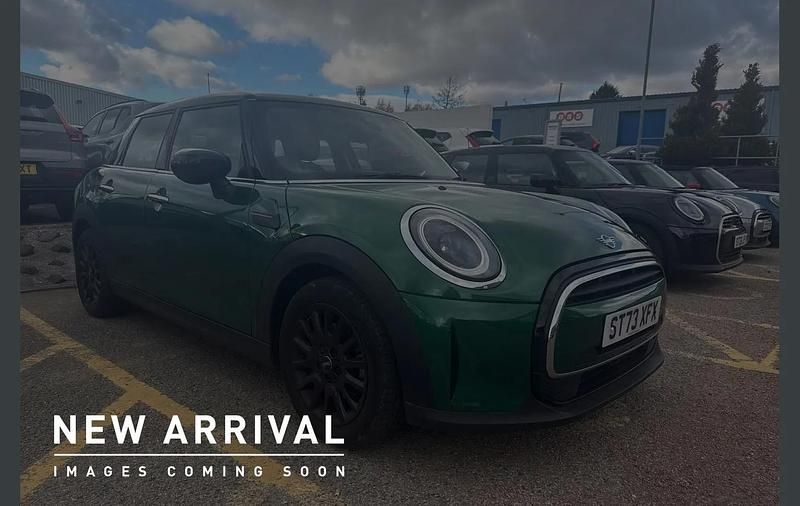 Used Mini Cooper Comfort 134 HP (98 kW) 2023 Green Hatchback