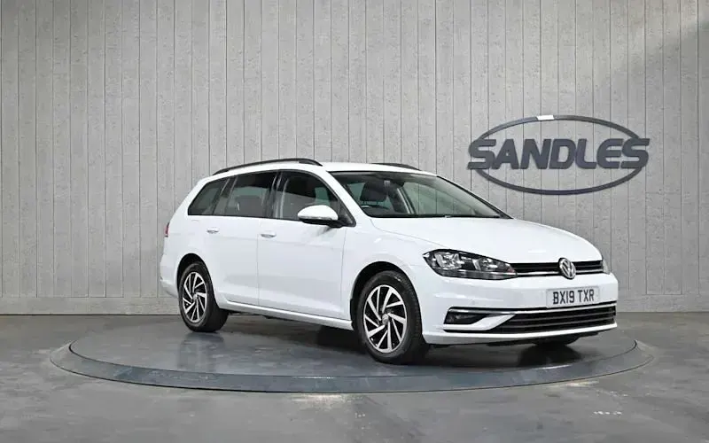 Used VW Golf VII Match 116 HP (85 kW) 2019 Estate