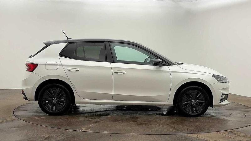 Used Skoda 110 R Colour Edition 81 HP (59 kW) 2022 Candy white black magic pearl effect Hatchback