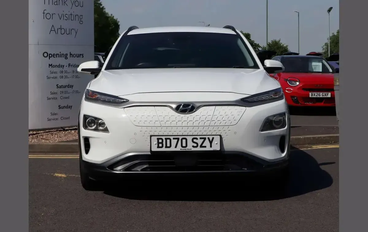 Used Hyundai Kona Premium 150 kW (204 HP) 2020 White SUV