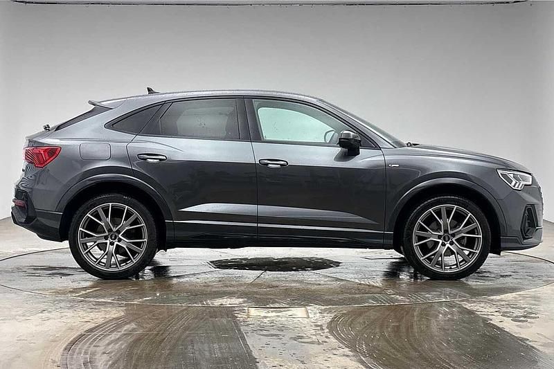 Used Audi Q3 Black Edition 150 HP (110 kW) 2025 Grey SUV