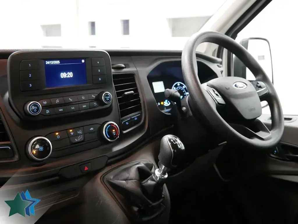 Used Ford Transit 130 HP (95 kW) 2022 White