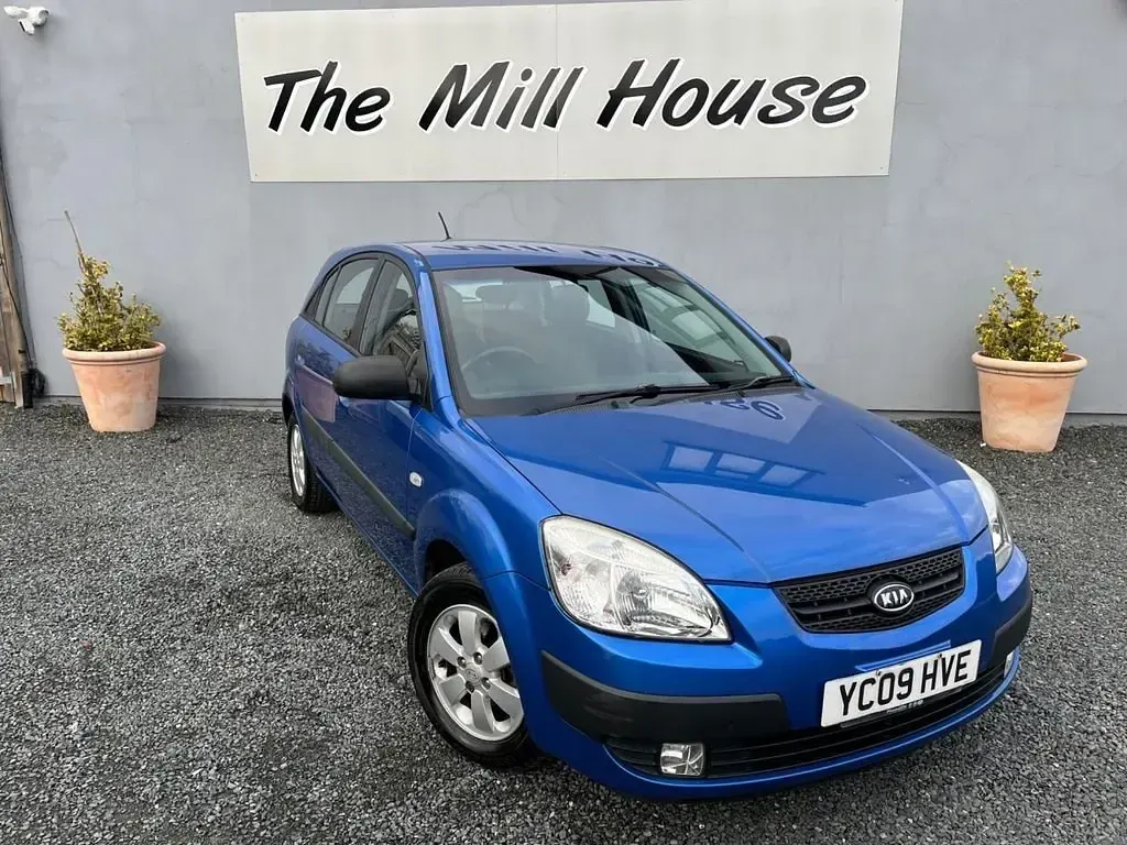 Used Kia Rio 95 HP (69 kW) 2009 Blue Hatchback