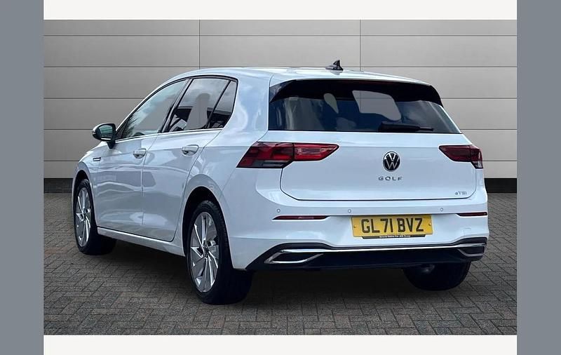 Used VW Golf VIII Style 130 HP (95 kW) 2021 White Hatchback