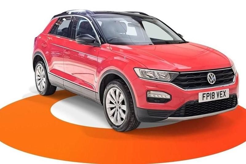 Used VW T-Roc SE 115 HP (84 kW) 2018 Red SUV
