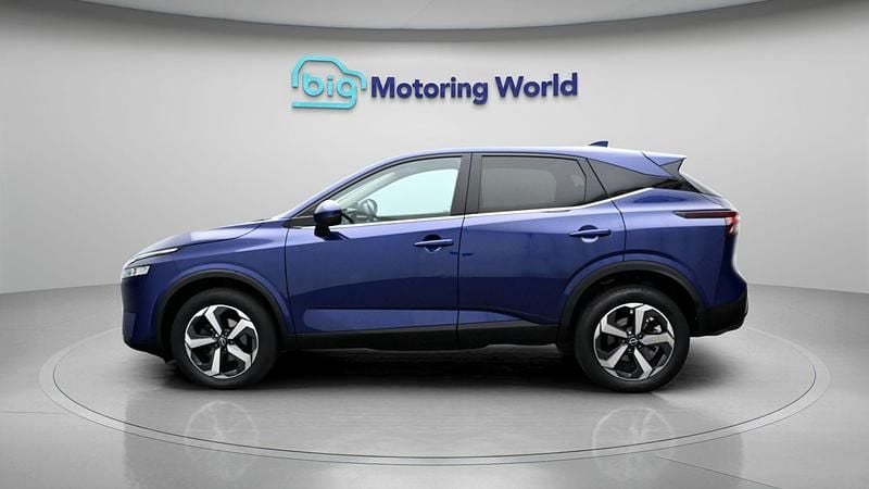 Used Nissan Qashqai N-Connecta 140 HP (102 kW) 2023 Blue SUV
