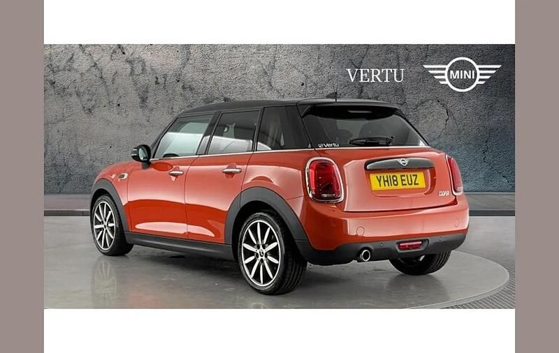 Used Mini Cooper Chili 136 HP (100 kW) 2018 Orange Hatchback