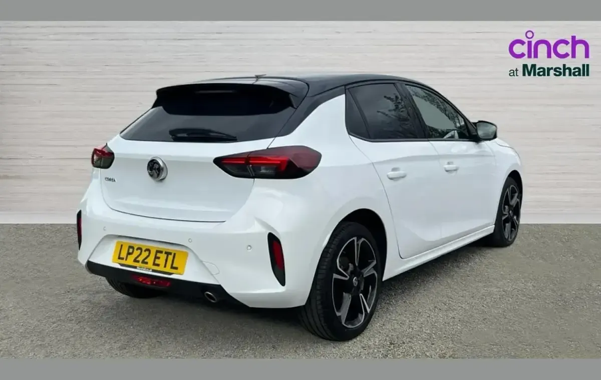 Used Vauxhall Corsa Edition 99 HP (72 kW) 2022 White Hatchback