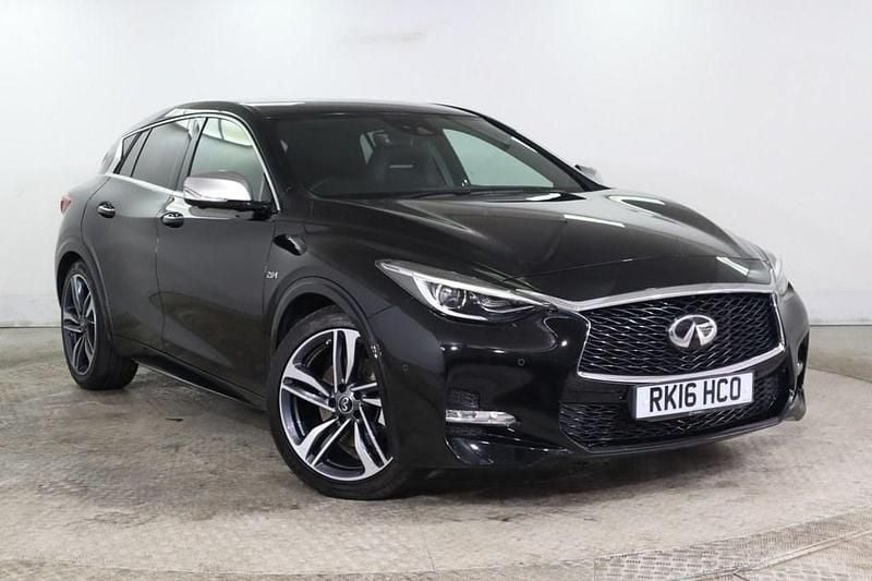 Black Used 2016 Infiniti Q30 Sport Tech Hatchback | £7,995 (Fair price) - Image 1/4