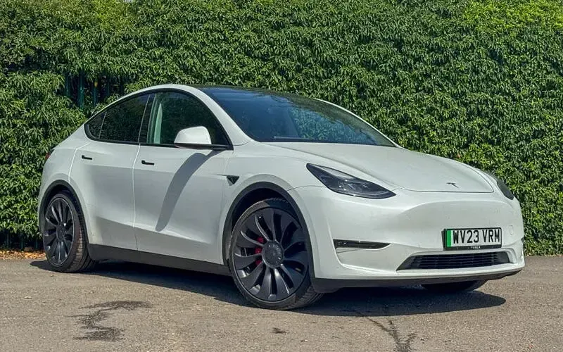 Used Tesla Model Y Performance 317 kW (432 HP) 2023 White SUV