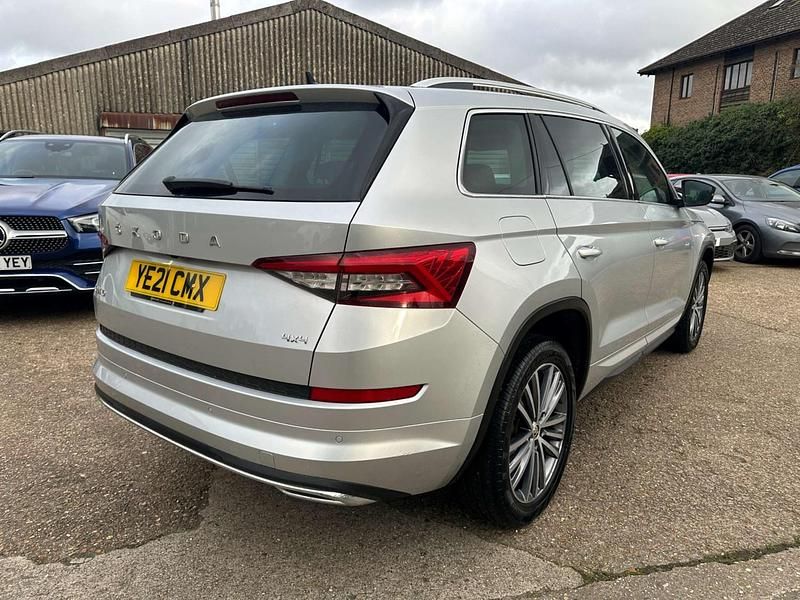 Used Skoda Kodiaq LAURIN & KLEMENT 200 HP (147 kW) 2021 Silver SUV
