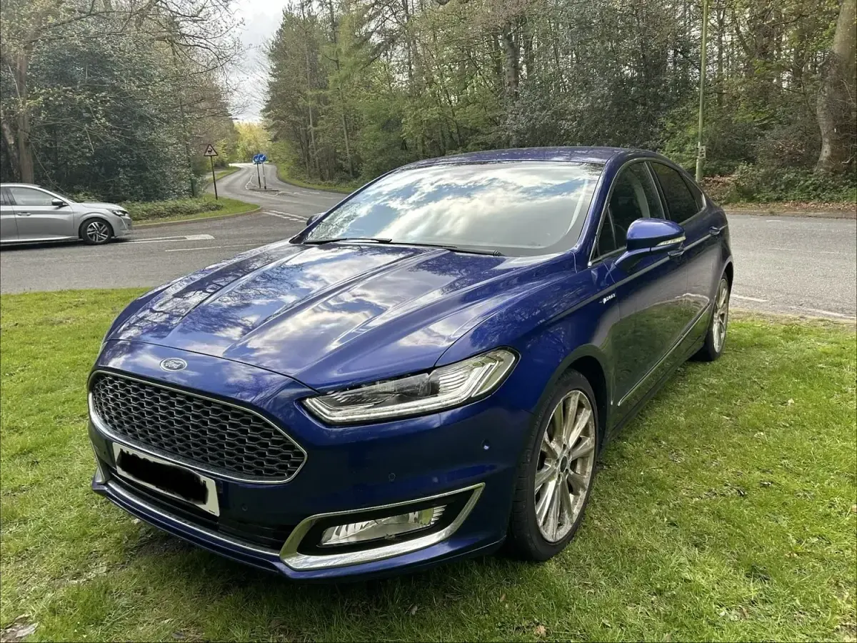 Used Ford Mondeo 150 HP (110 kW) 2018 Blue Hatchback