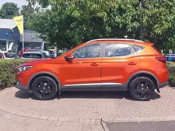 Used MG ZS Exclusive 106 HP (77 kW) 2019 Orange SUV