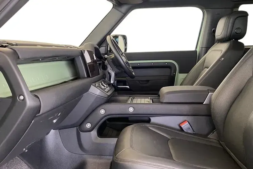 Used Land Rover Defender 75th Limited Edition 296 HP (217 kW) 2023 Grasmere green SUV