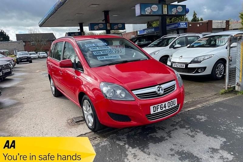 Used Vauxhall Zafira 120 HP (88 kW) 2014 Red MPV