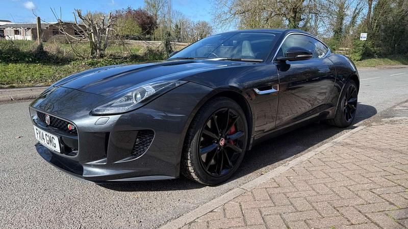 Used Jaguar F-Type Supercharged 380 HP (279 kW) 2014 Grey Coupe