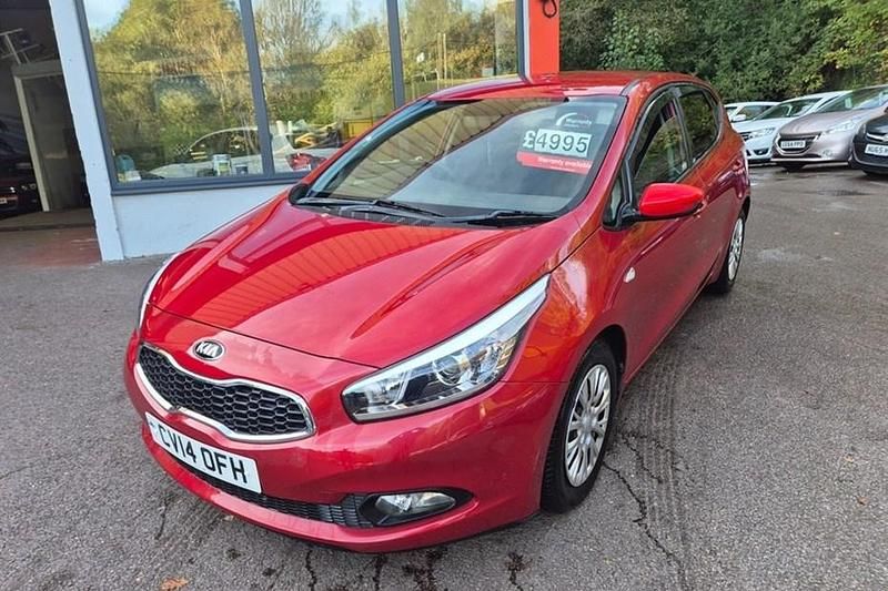 Red Used 2014 Kia Ceed 2 Hatchback | £4,995 (Fair price) - Image 1/1