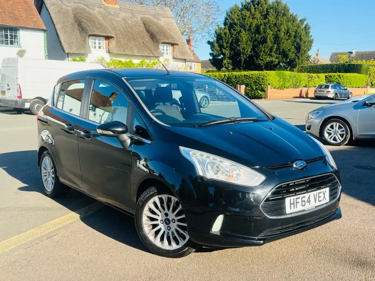 Usado Ford B-MAX Titanium 120 HP (88 kW) 2014 Preto Monovolume