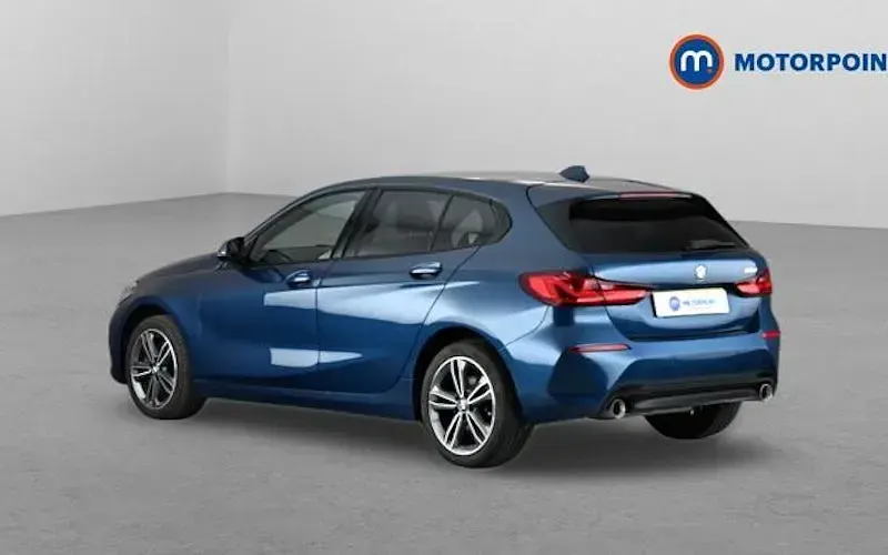 Used BMW 118 Sport Line 150 HP (110 kW) 2021 Blue Hatchback