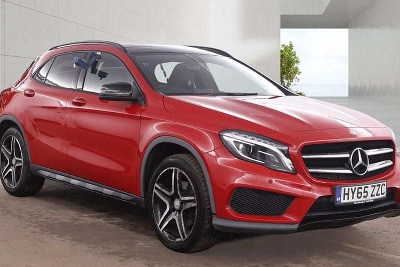 Used Mercedes GLA220 AMG line 170 HP (125 kW) 2015 Red SUV