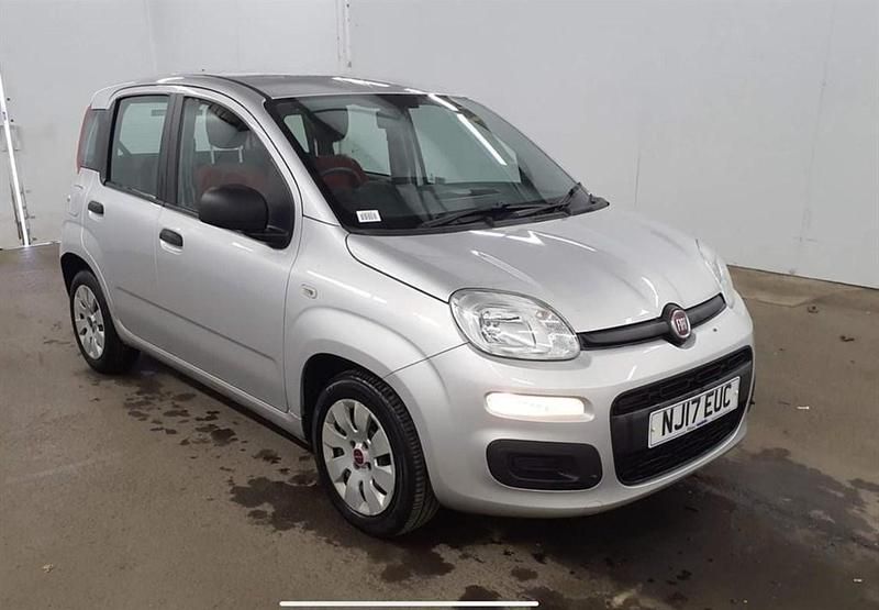 Used Fiat Panda Pop 69 HP (50 kW) 2017 Silver Hatchback