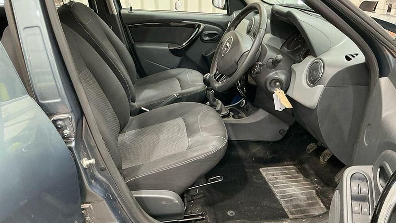 Usado Dacia Duster Lauréate 2013 Cinzento SUV