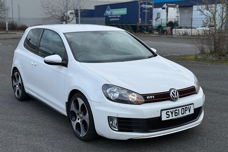 Used VW Golf VI GTI 210 HP (154 kW) 2011 White Hatchback