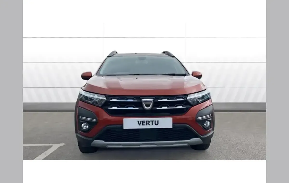 Used Dacia Jogger Comfort 110 HP (80 kW) 2022 Brown MPV