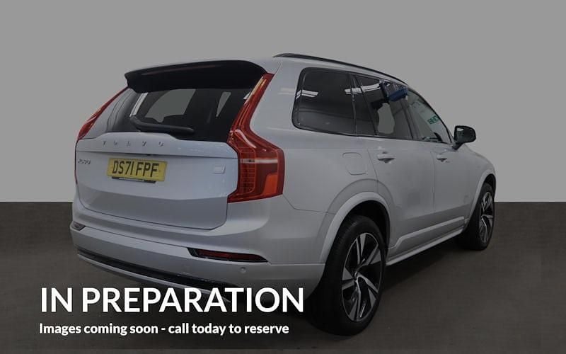 Usado Volvo XC90 R-Design 455 HP (334 kW) 2021 Prateado SUV