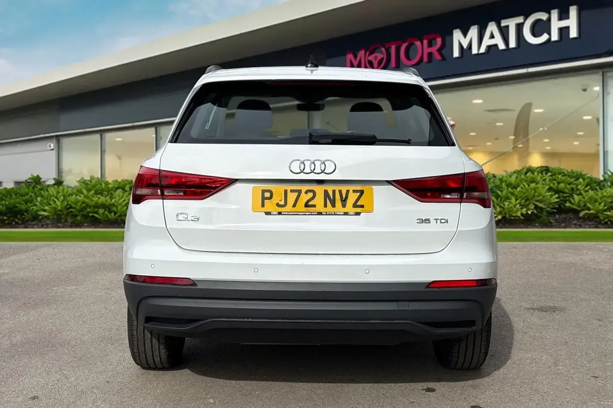 Used Audi Q3 Comfort 150 HP (110 kW) 2023 White SUV