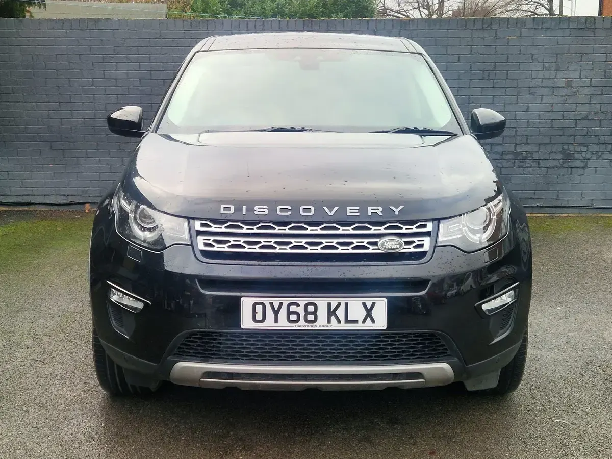 Used Land Rover Discovery Sport HSE 180 HP (132 kW) 2018 Black SUV