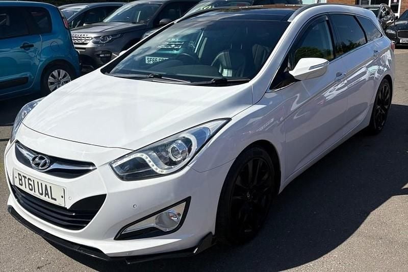 Used Hyundai i40 Premium 136 HP (100 kW) 2012 White Estate