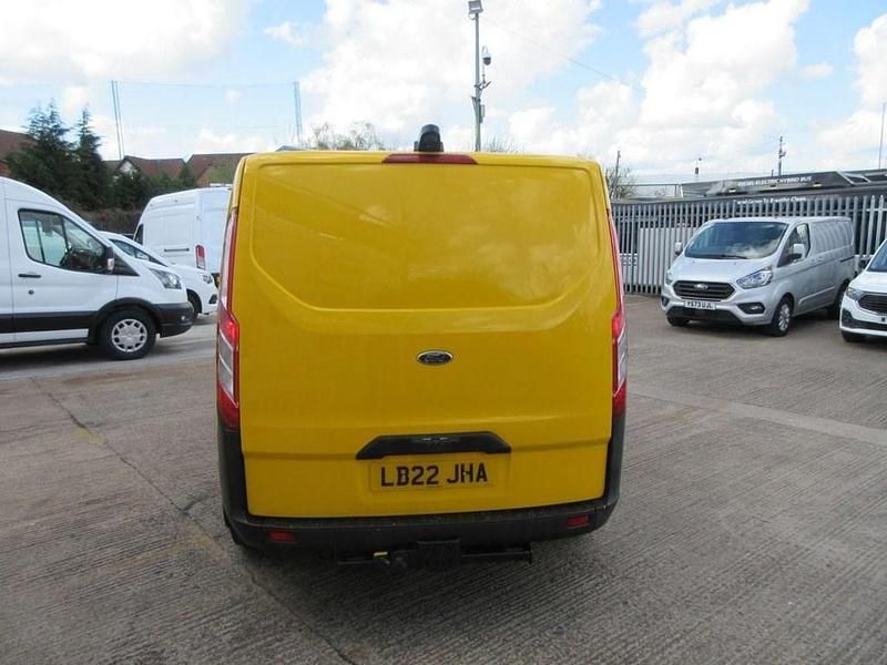 Used Ford Transit Custom 130 HP (95 kW) 2022 Yellow Van