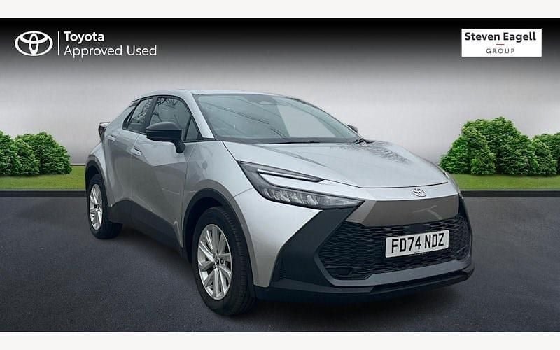 Used Toyota C-HR 140 HP (102 kW) 2026 SUV