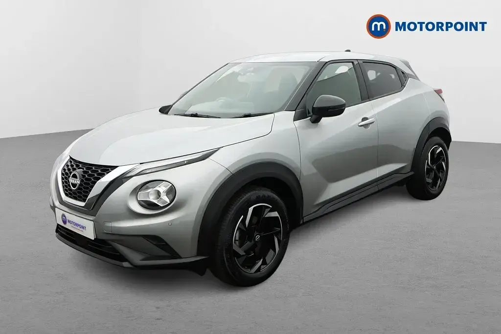 Used Nissan Juke N-Connecta 114 HP (83 kW) 2023 Silver SUV
