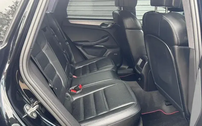Used Porsche Macan Turbo 400 HP (294 kW) 2015 Black SUV