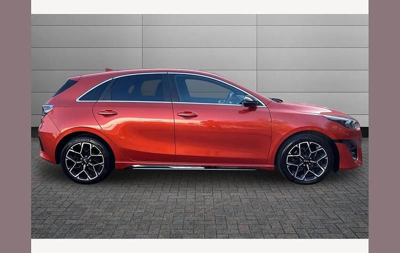 Used Kia Ceed GT-Line 158 HP (116 kW) 2023 Orange Hatchback