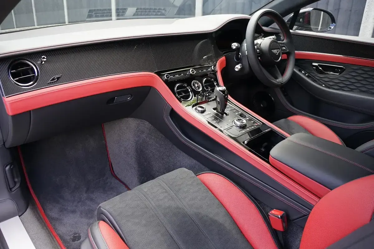Used Bentley Continental 670 HP (492 kW) 2026 Grey Coupe