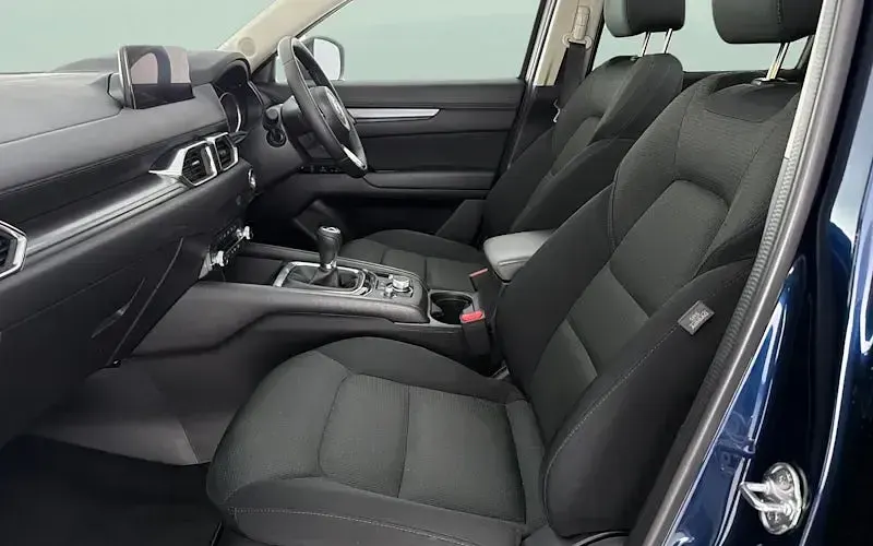 Używany Mazda CX-5 Center-Line 165 KM (121 kW) 2025 Niebieski SUV
