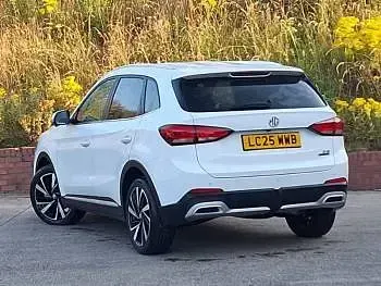 Used MG ZS Trophy 196 HP (144 kW) 2025 White SUV