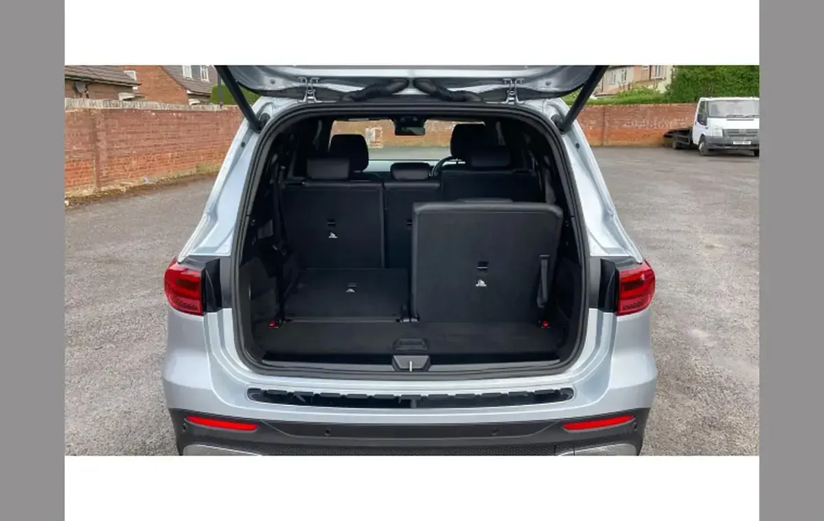 Used Mercedes GLB200 Executive 161 HP (118 kW) 2025 Silver SUV