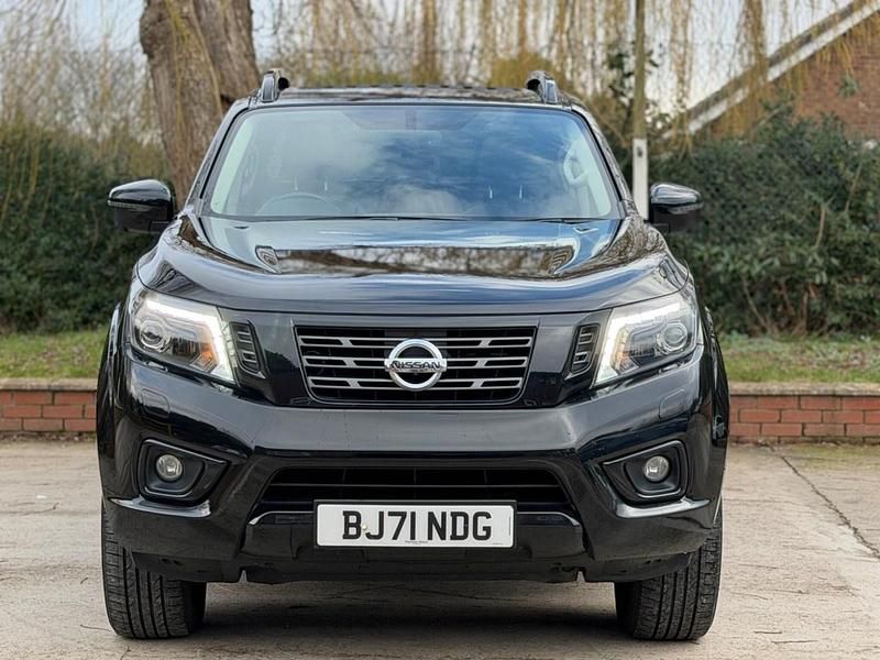 Used Nissan Navara N-Guard 190 HP (139 kW) 2021 Black Pickup
