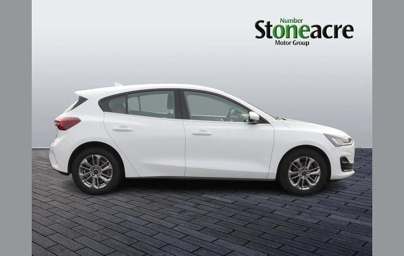Used Ford Focus Titanium 153 HP (112 kW) 2023 White Hatchback