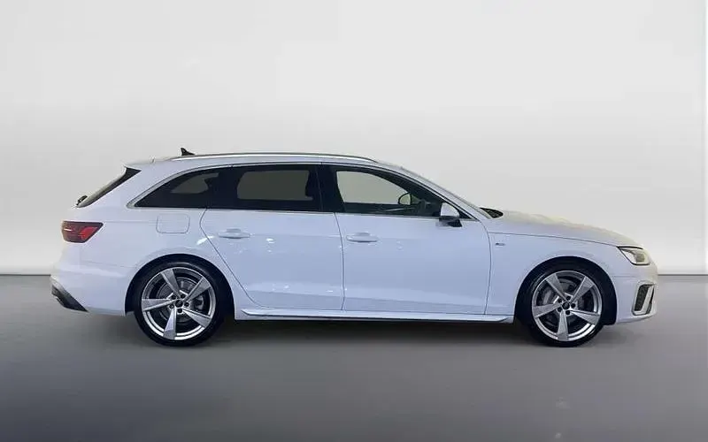 Used Audi A4 S-Line 204 HP (150 kW) 2024 White Estate