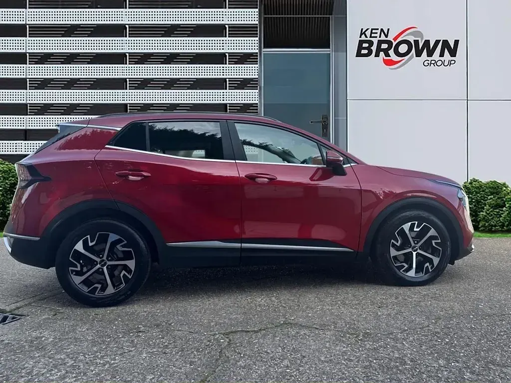 Used Kia Sportage 2024 Red SUV
